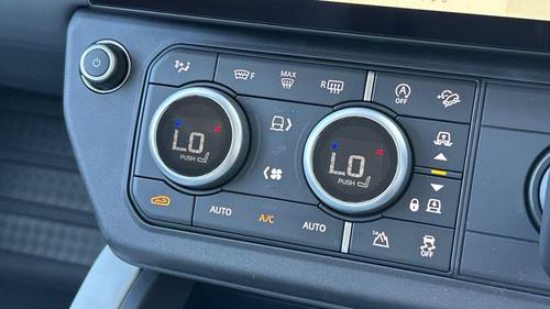 Land Rover Defender Photo at-1c46f175ce31426b8b84213e0cb0ba04.jpg