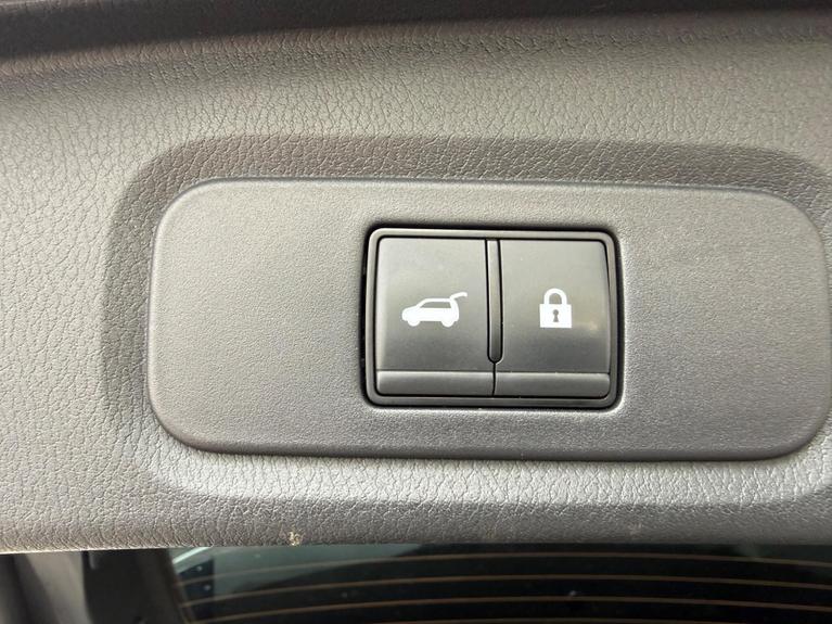 Used Nissan Qashqai WU73UXO 19