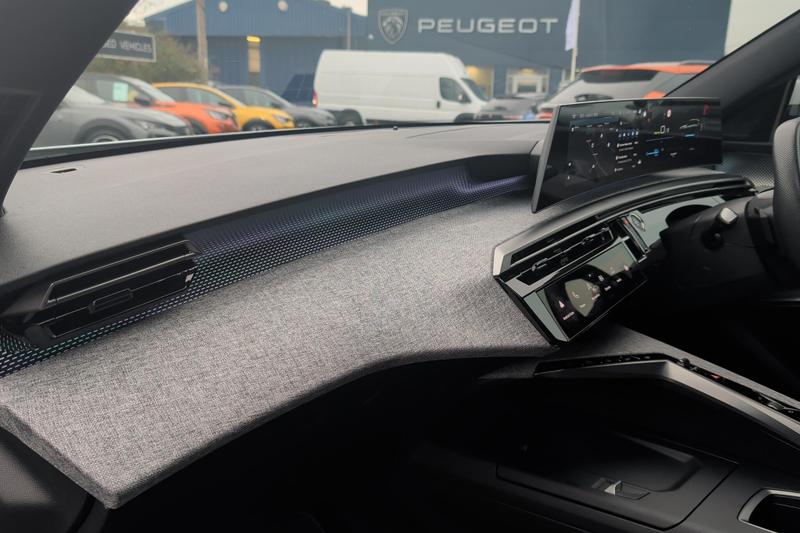 Used Peugeot E-3008 NV24VOB 21