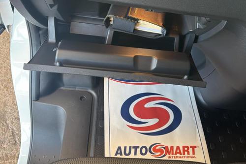 Renault TRAFIC Photo at-1ca1feea01124af382cbe4474689417a.jpg