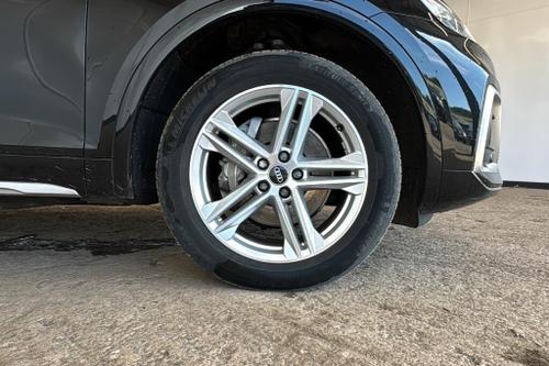 Audi Q5 Photo at-1ccdfe7dc5fa4a43bfb1a27f16c44bd4.jpg
