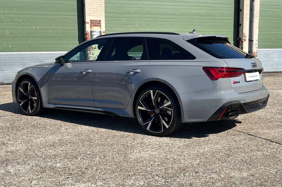 Audi RS6 Photo at-1cf3153fb4a649d2aaeb86cfae306e77.jpg