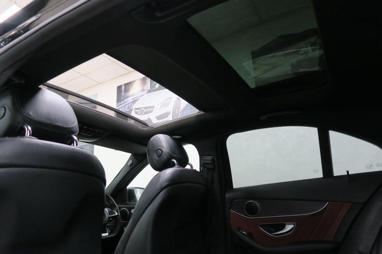 Used Mercedes-Benz C Class YM67LMX 12