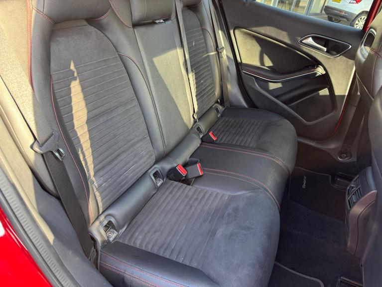 Used Mercedes-Benz GLA WP67PVJ 11