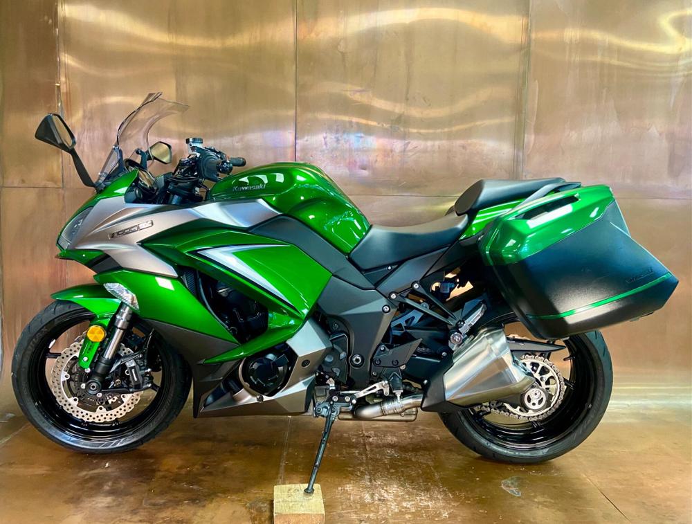 Kawasaki Z1000 SX Photo at-1d38724b6b01472885c12dce8978499f.jpg