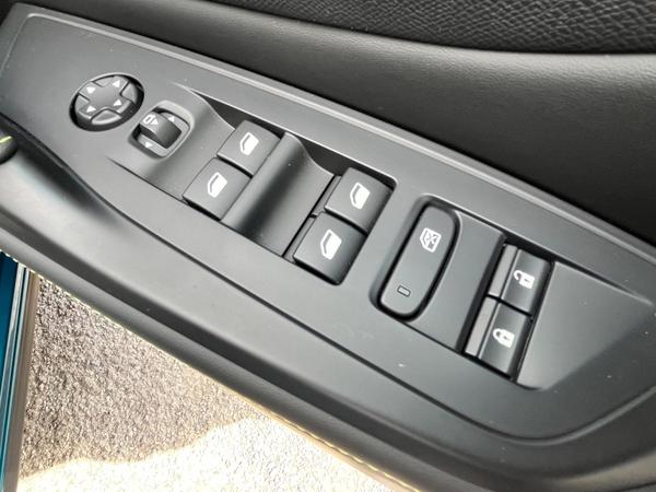 Used Peugeot 408 VK24ZNY 27
