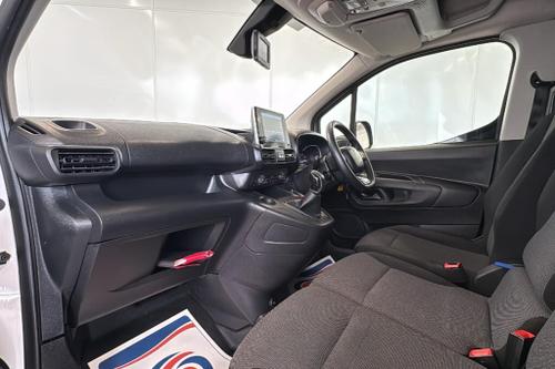 Citroen BERLINGO Photo at-1dce4eba171441d3972277462903edd6.jpg