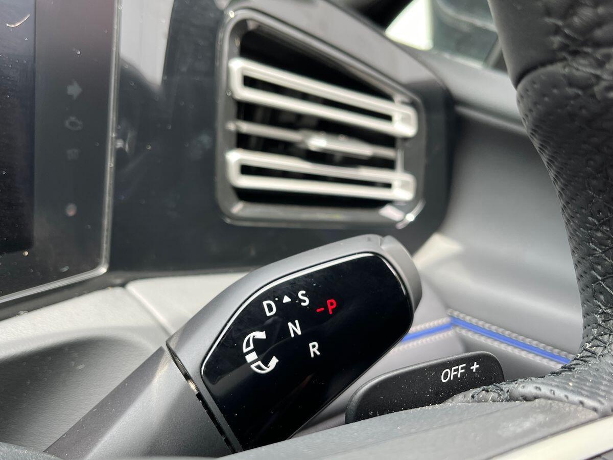 Volkswagen Tiguan Photo at-1dd8592d07ee48cf97a48c53d3ffaede.jpg