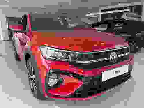 Volkswagen Taigo Photo at-1de8c7325d90435fb349a7308954e969.jpg