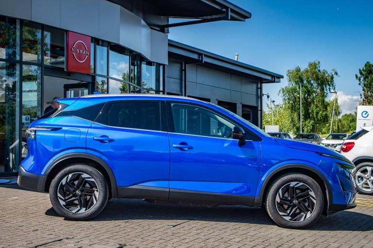 Used Nissan Qashqai OE75VUB 5