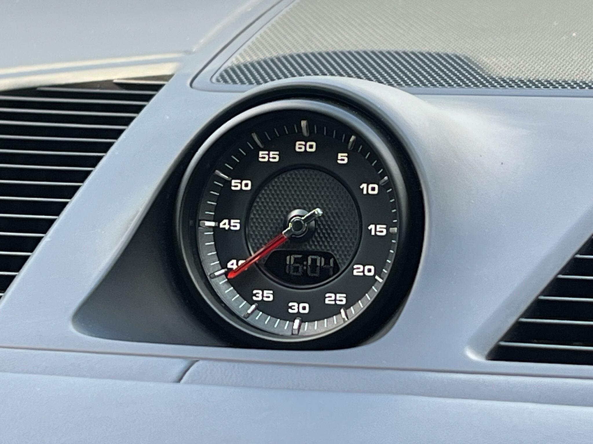 Porsche Cayenne 4.0T V8 GTS TiptronicS 4WD Euro 6 (s/s) 5dr — photo 18