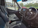 Mercedes-Benz Sprinter Photo 19