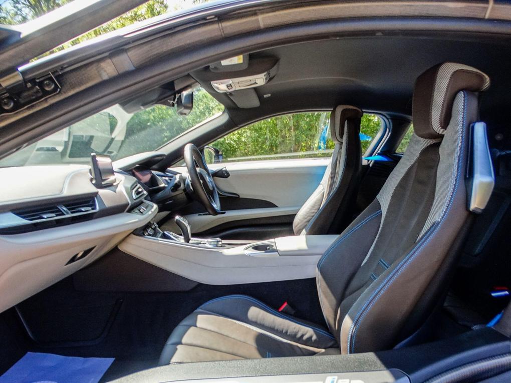 Used BMW i8 GM18EJM 5