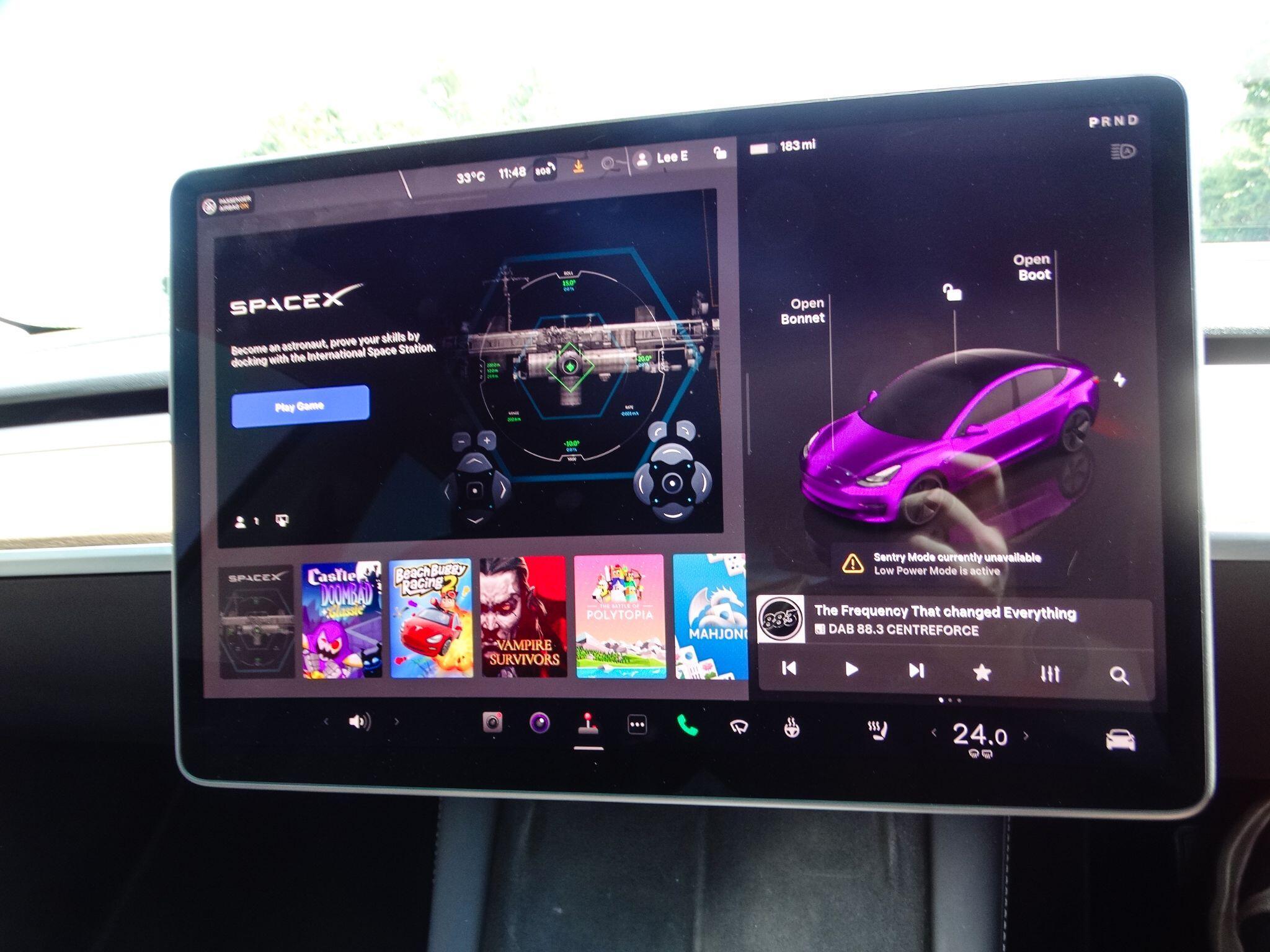 TESLA Model 3 Auto RWD 4dr — photo 27
