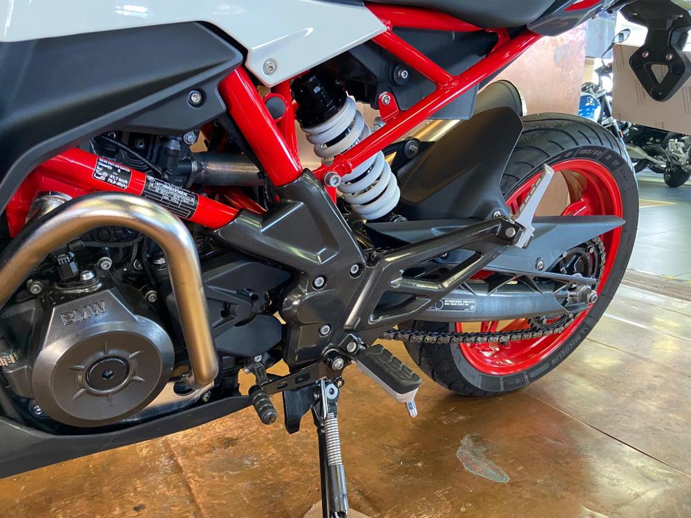 BMW G 310 R Photo at-1ee384b58cb34c779ba79c53039b2569.jpg