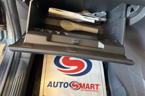 Ford TRANSIT COURIER Photo at-1f0a2c43847742f6a45b3d994aa9977d.jpg
