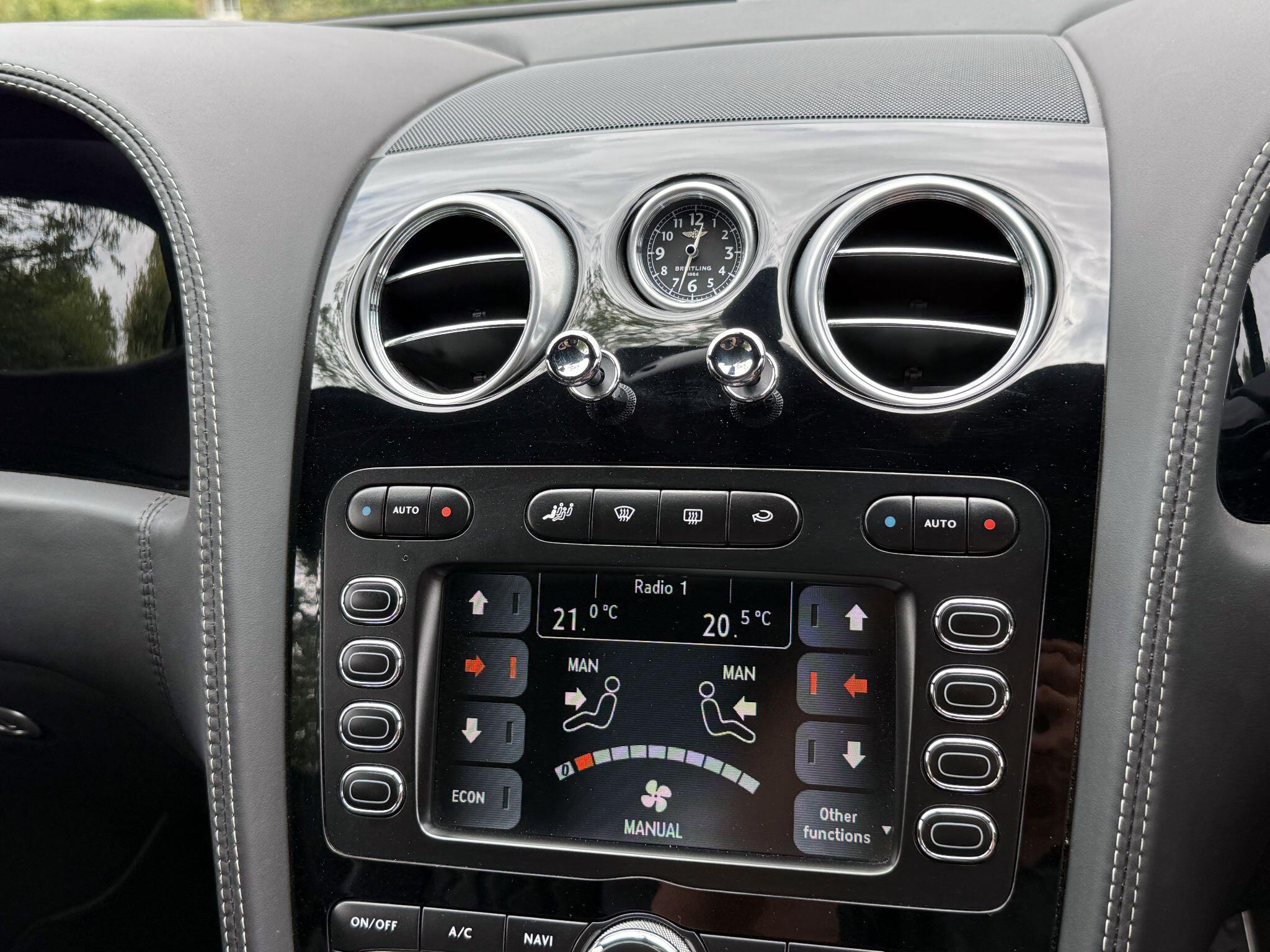 Bentley Continental 6.0 W12 GTC Speed Convertible 2dr Petrol Auto 4WD Euro 4 (610 ps) — photo 16