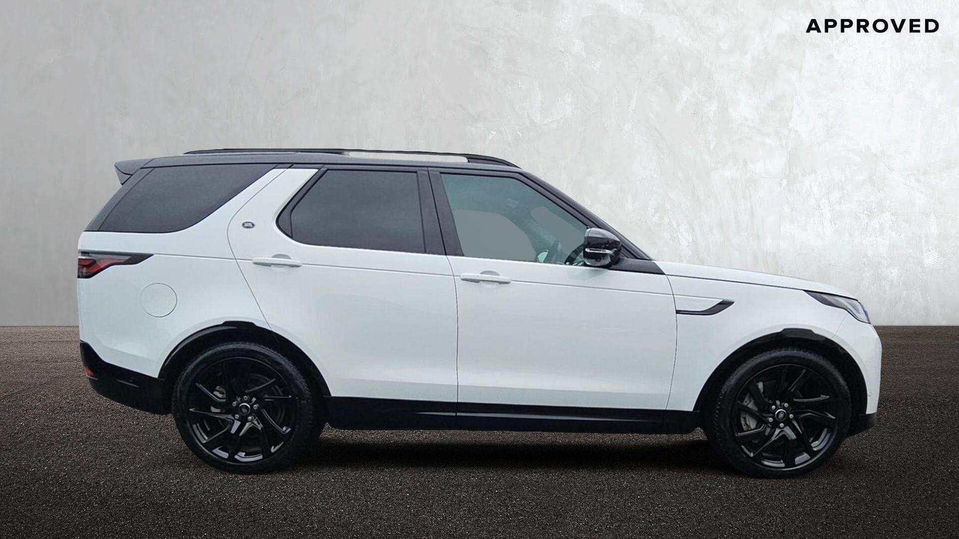 Land Rover Discovery Photo at-1f22d245be2c4fba8b63b3c2ee34b8c7.jpg