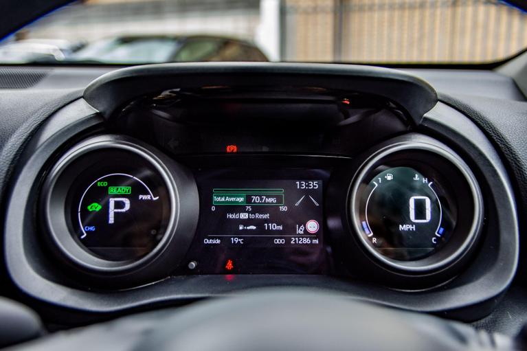Used Toyota Yaris WP23HRO 27