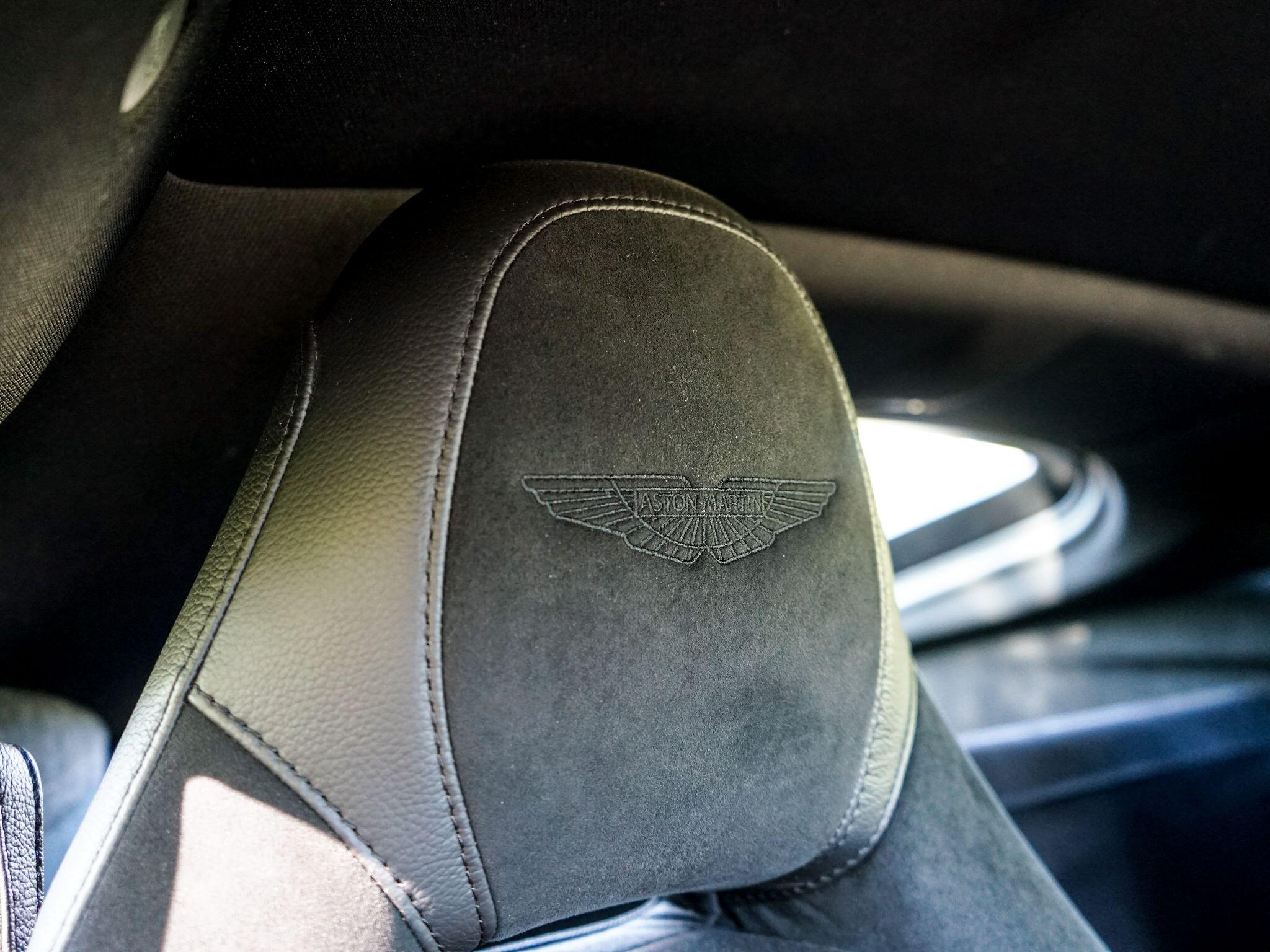 Aston Martin Vantage 4.0 V8 Auto Euro 6 2dr — photo 18