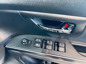 Suzuki S-Cross Photo 32