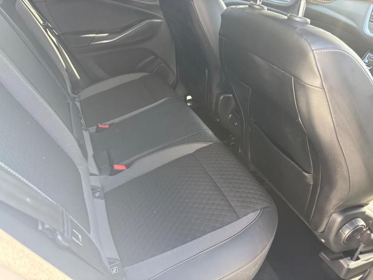Used Vauxhall Grandland X VU70WBN 9