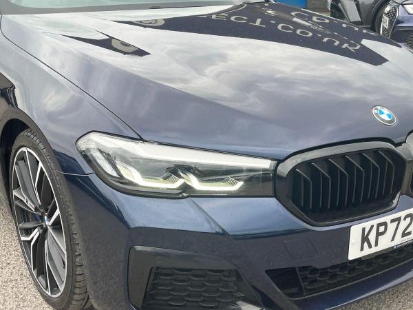 BMW 5 Series Photo at-1fa3d2a49a8a4577aaeb86cf3cf9519e.jpg
