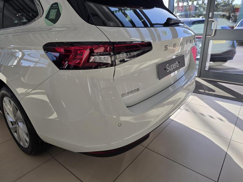 Skoda Superb Photo at-1fa4a8f0f5654912b18dab5c4cf691e5.jpg