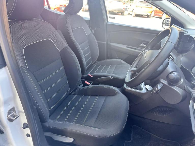 Used Dacia Sandero PK23UZF 12