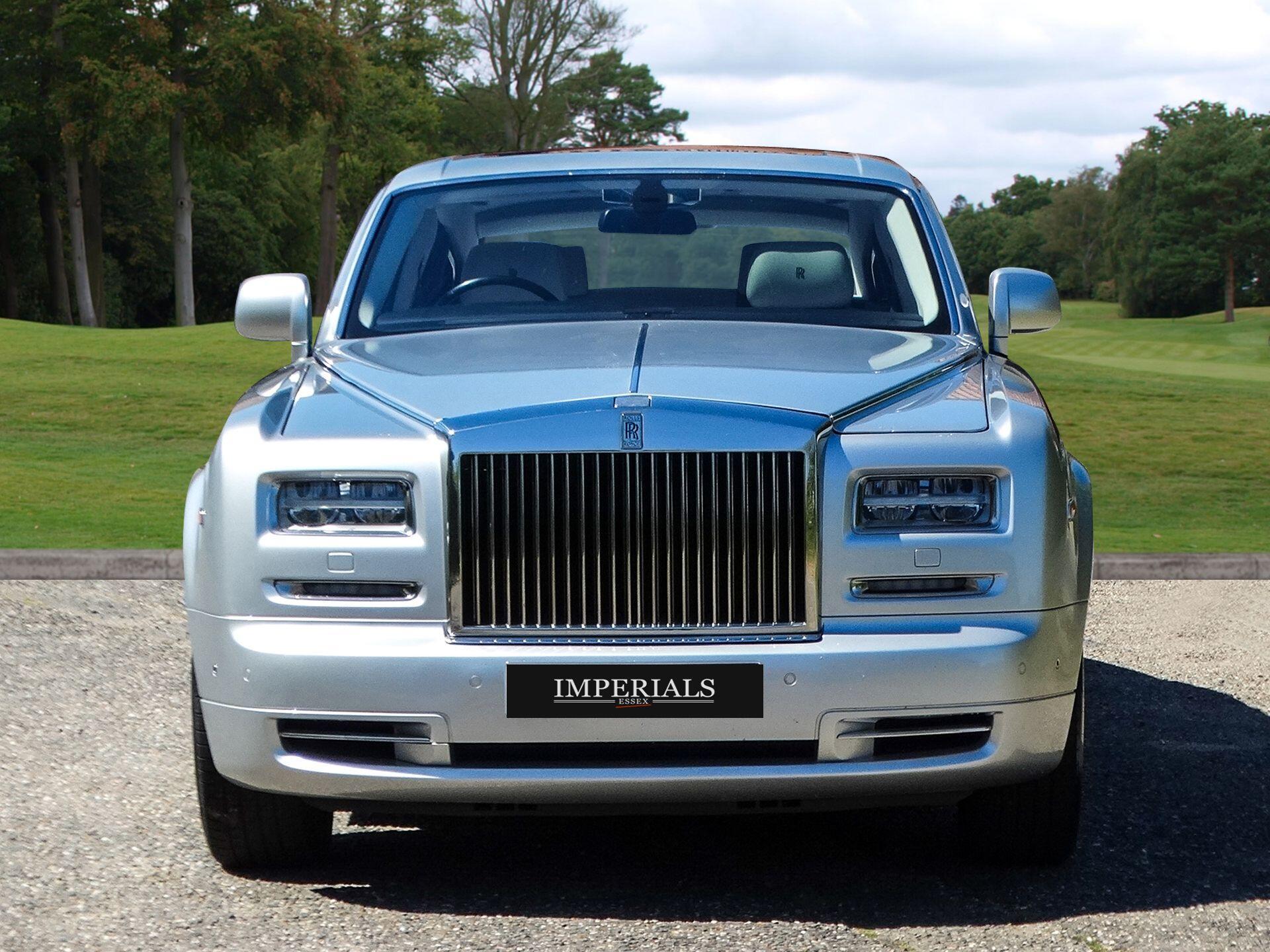 Rolls-Royce Phantom 6.7 V12 Saloon 4dr Petrol Auto Euro 5 (453 bhp) — photo 10