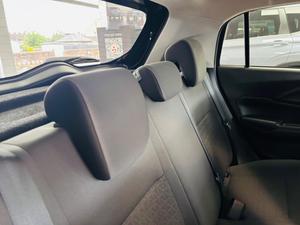 Suzuki Swift Photo 28