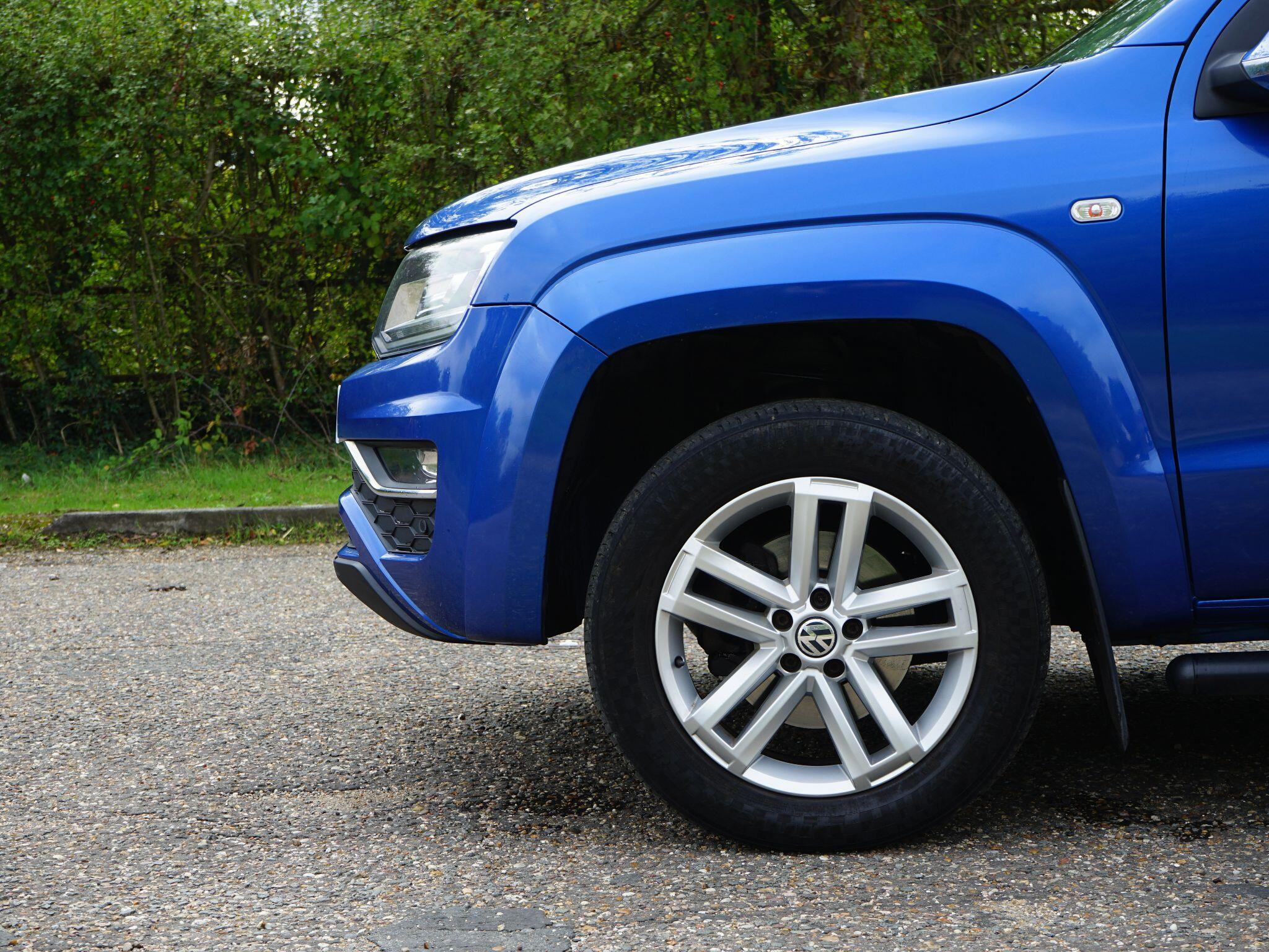 Volkswagen Amarok 3.0 TDI V6 Highline Auto 4Motion Euro 6 (s/s) 4dr — photo 5
