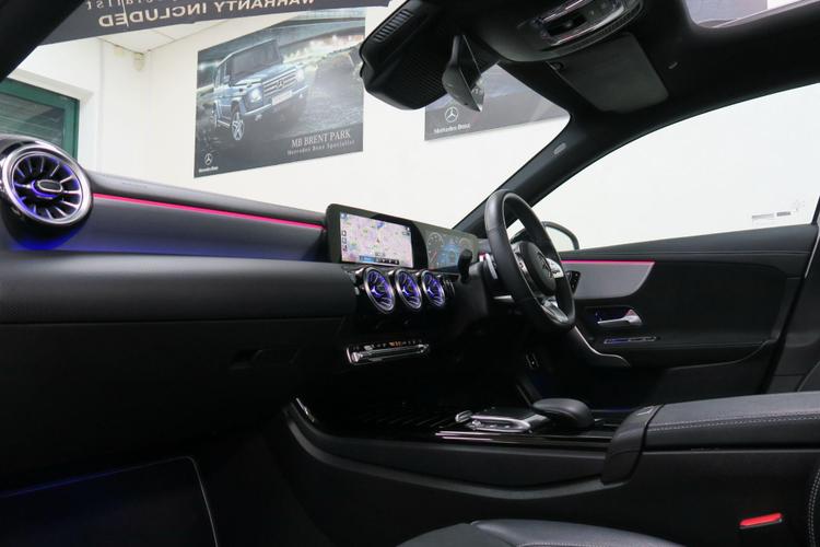 Used Mercedes-Benz A Class YK71MWD 9