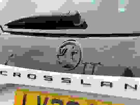 Vauxhall Crossland Photo at-20389bcef02848e68195396ed38778e8.jpg