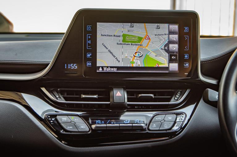 Used Toyota C-HR WN67LLZ 21