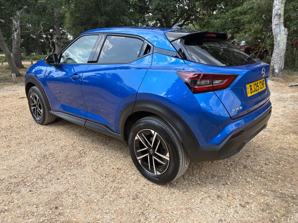 Nissan Juke Photo at-208ebdbf91c842a39e7b94257a3d3ce7.jpg