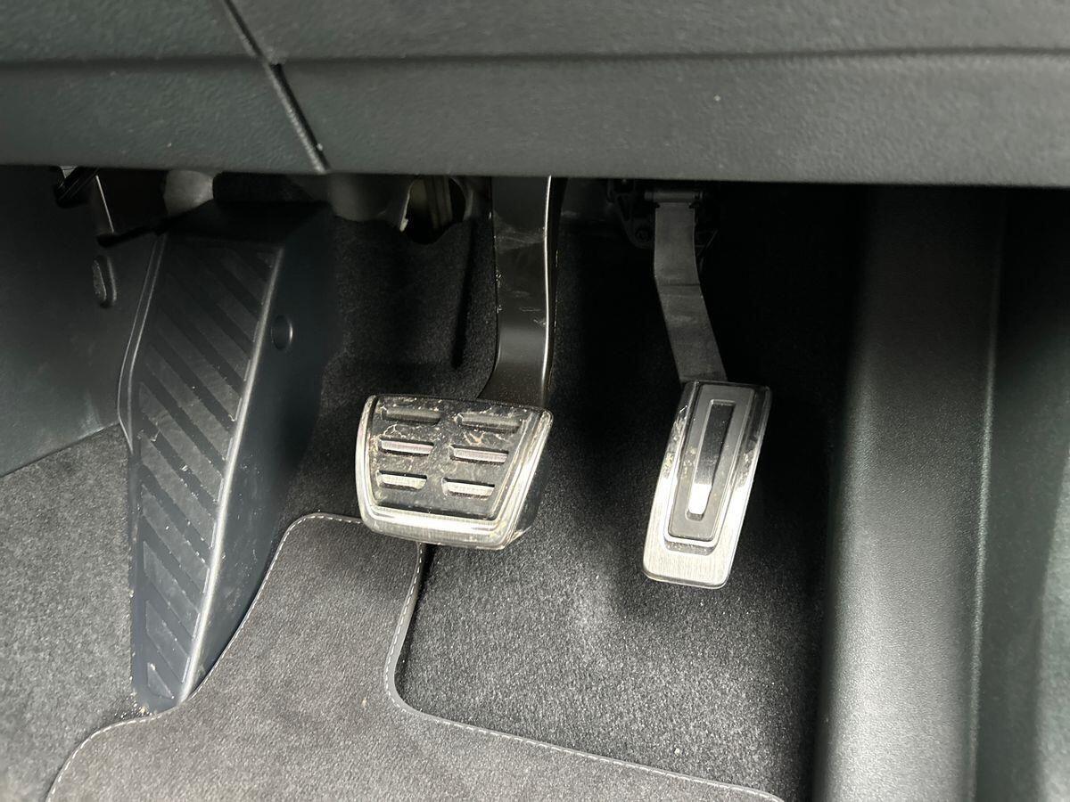 Volkswagen Tiguan Photo at-20a61f5558b04bd9956414ed4f2117d3.jpg