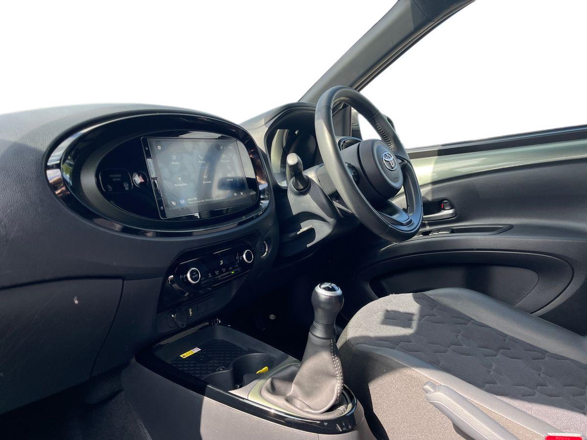 Toyota Aygo X Photo 2