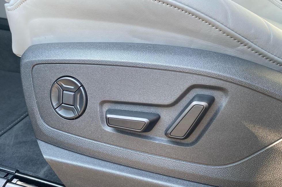 Audi e-tron Photo at-20d083537feb4ca297acca5469ddc7db.jpg