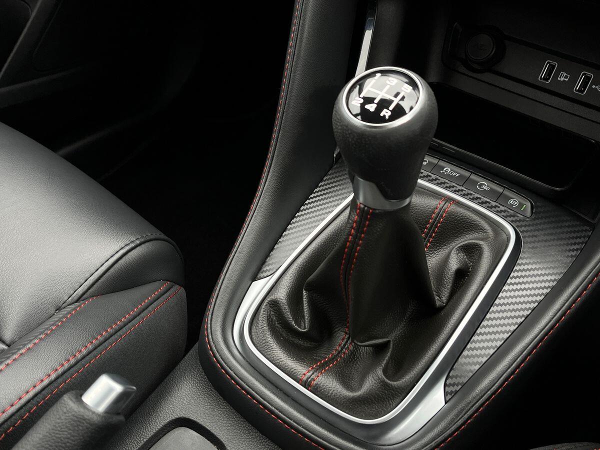 MG MG ZS Photo 13