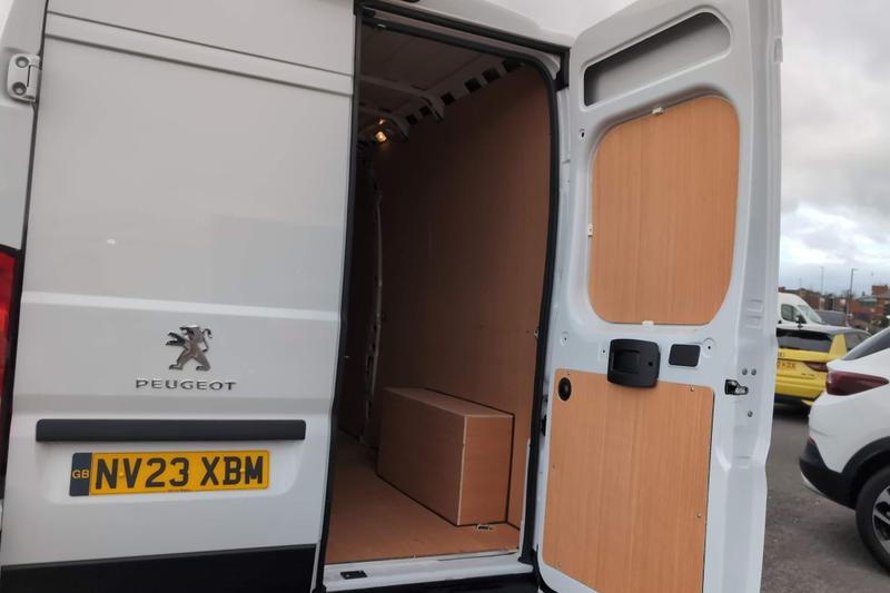 Used Peugeot Boxer NV23XCL 13