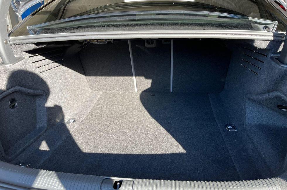 Audi A4 Photo at-2123542223824dceaa13d61bace4397b.jpg