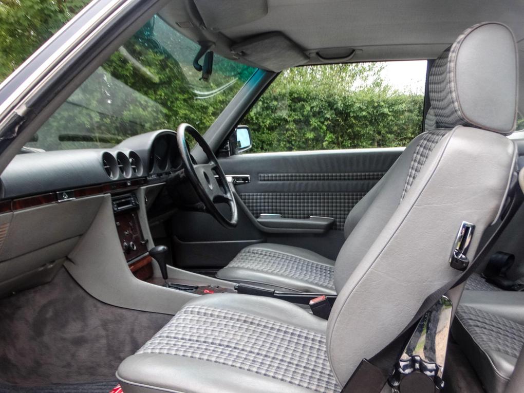 Used Mercedes-Benz 500 SL D884FYJ 21