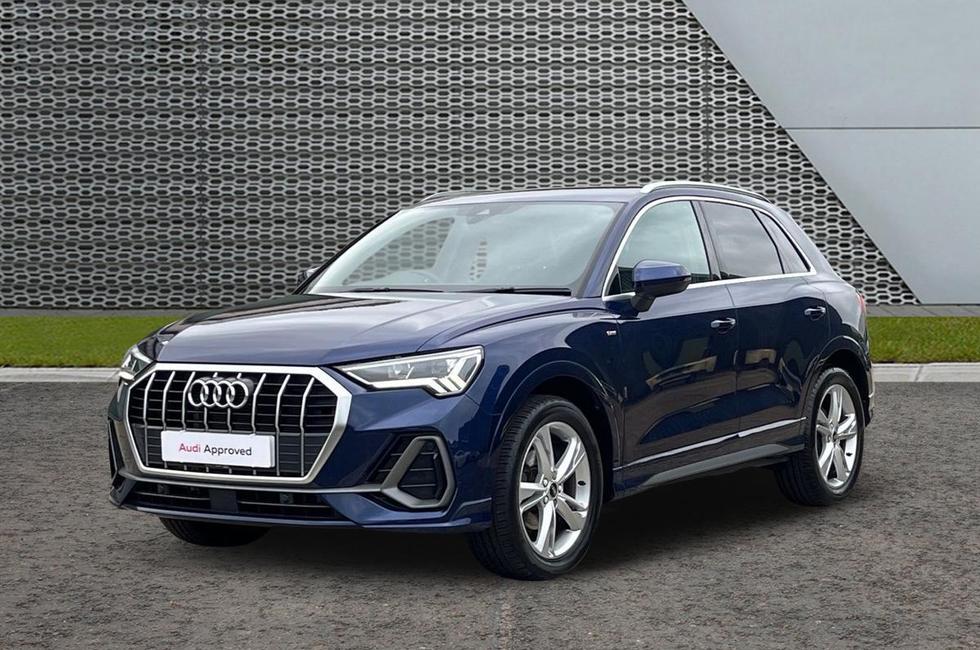 Audi Q3 Photo at-212dbc6e96f7415b891a8aee9805f9c7.jpg