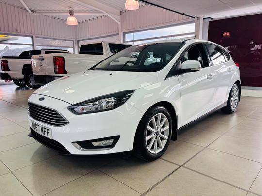 Ford Focus Photo at-212dd64d6167425ba4d325132f39e623.jpg