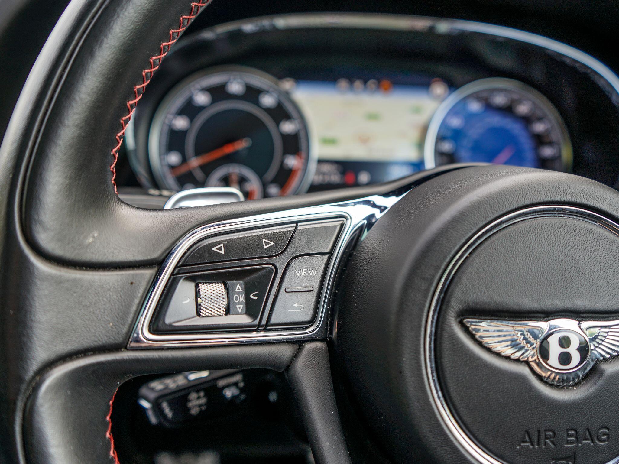Bentley Bentayga 4.0 V8 Auto 4WD Euro 6 (s/s) 5dr — photo 42