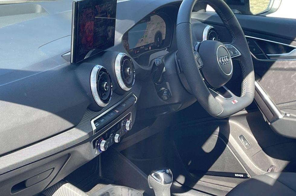 Audi Q2 Photo at-21c7c079e08d46cd95b3ff0612553dd4.jpg