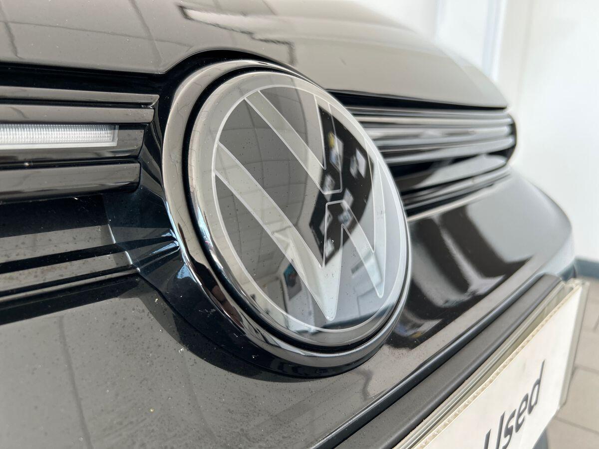 Volkswagen Golf Photo at-21eadf64afe842d6b7daf6a9731a2a67.jpg