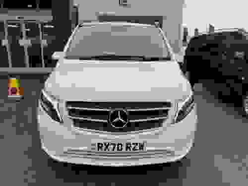 Mercedes-Benz Vito Photo at-21f379e1347d40b6b8b6c1f7f9956341.jpg