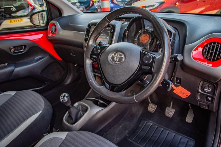 Used Toyota AYGO WJ69WJU 25